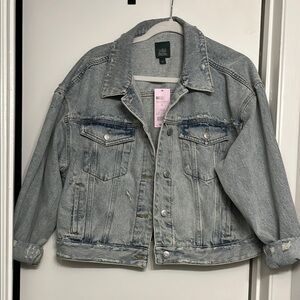 Target Wild Fable Light Wash Distressed Denim Jacket
Size: Large